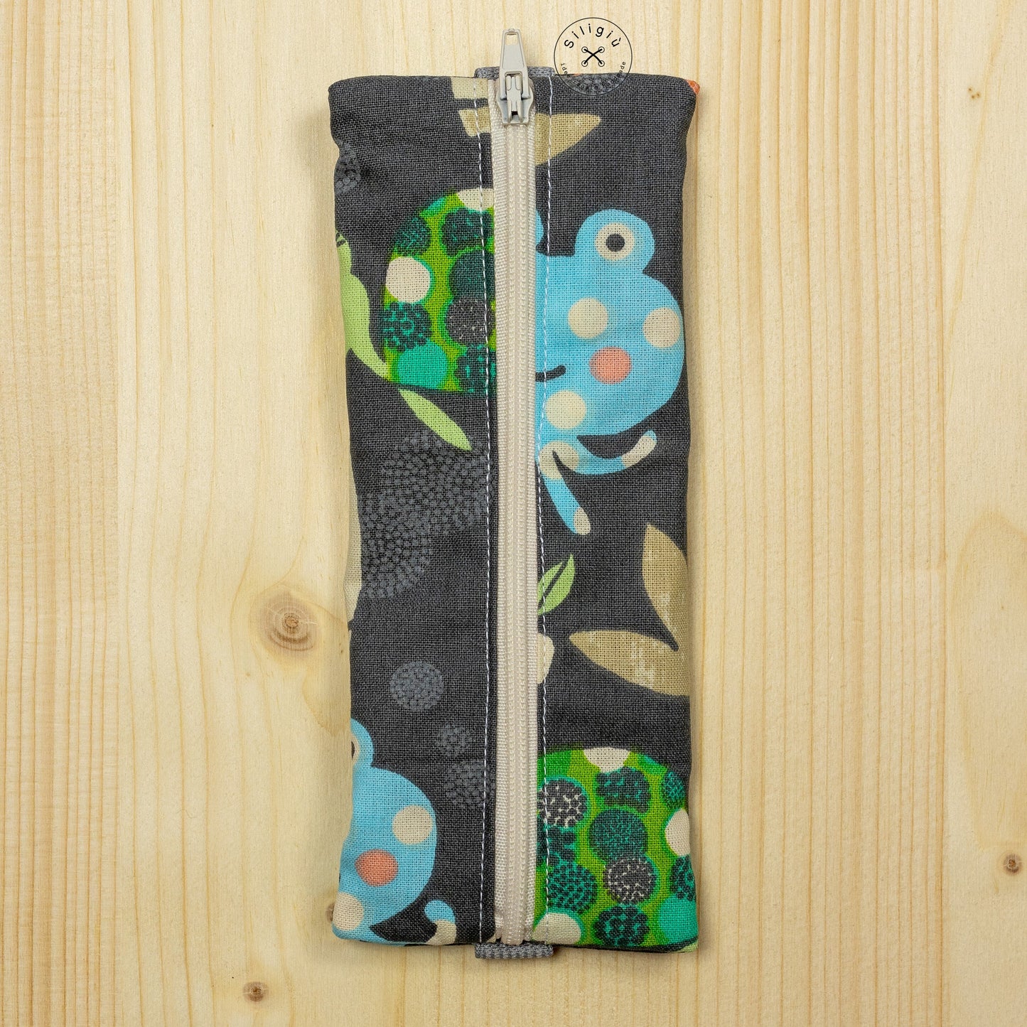 Astuccio con elastico