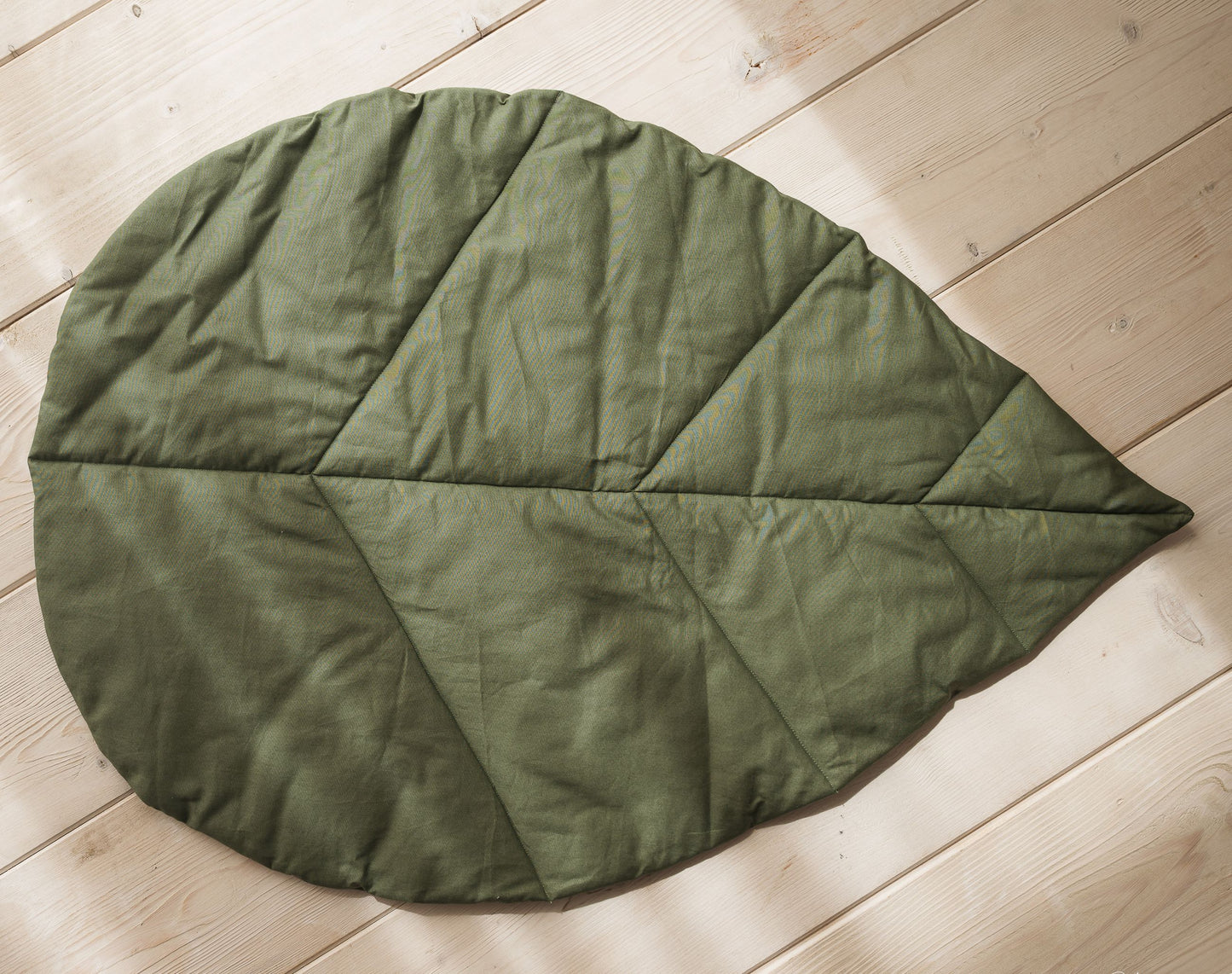 Tappeto foglia classica in tessuto imbottito verde
